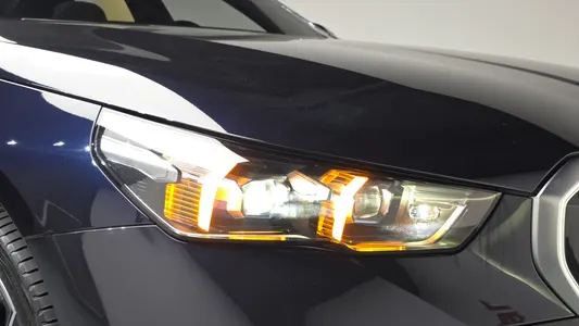BMW 5 Series (G60) 530e M 2024 22