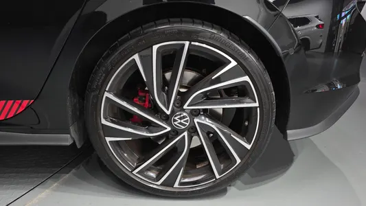 Volkswagen 8 2.0 GTI 2024 21