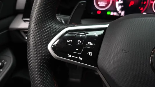 Volkswagen 8 2.0 GTI 2024 38