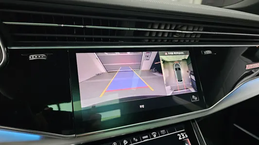 Audi Q8 (4M) 55 TFSI 2022 13