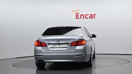 BMW 5 Series (F10) 528i xDrive 2014 4