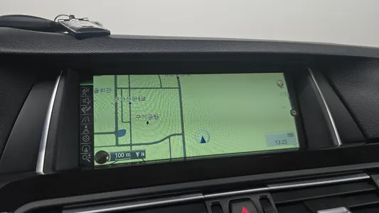BMW 5 Series (F10) 528i xDrive 2014 16