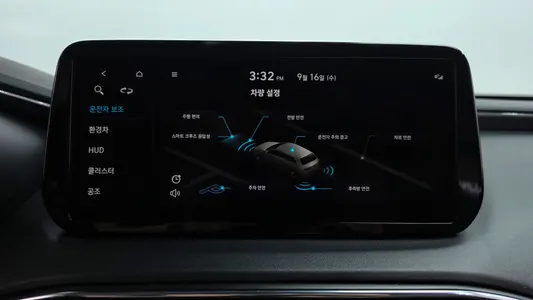 Hyundai 싼타페 HEV 1.6 2WD 2023 32