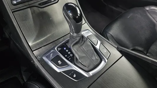 Hyundai Grandeur HG HG240 2015 9