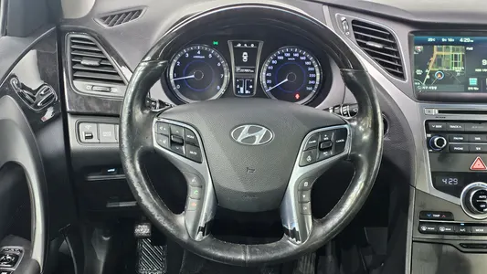 Hyundai Grandeur HG HG240 2015 12