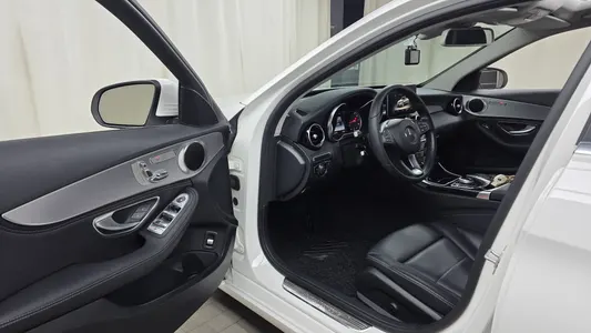 Mercedes-Benz C-Class W205 C200 2015 9