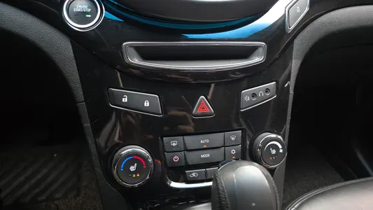 Chevrolet 올란도 2.0 LTZ 2012 20