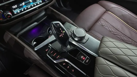 BMW 6 Series GT (G32) 620d M 2023 8