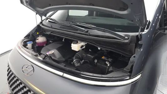Hyundai Staria 9 2023 6
