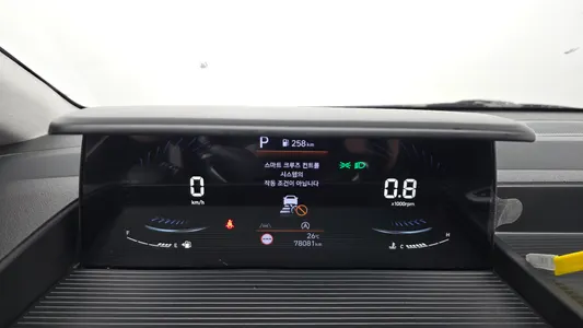 Hyundai Staria 9 2023 8