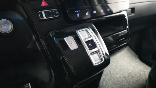 Hyundai Staria 9 2023 9