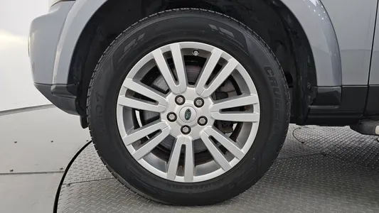 Land Rover 4 3.0 SDV6 SE 2011 4