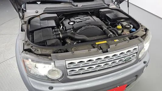Land Rover 4 3.0 SDV6 SE 2011 5