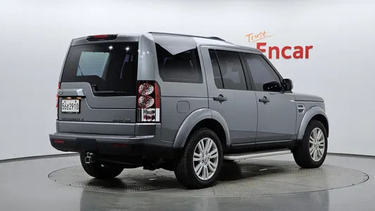 Land Rover 4 3.0 SDV6 SE 2011