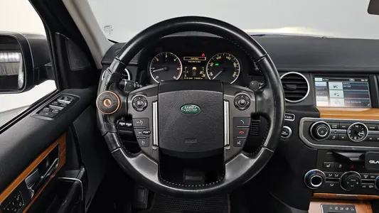 Land Rover 4 3.0 SDV6 SE 2011 12