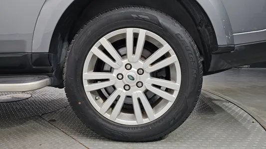 Land Rover 4 3.0 SDV6 SE 2011 21