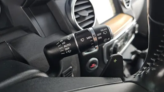 Land Rover 4 3.0 SDV6 SE 2011 29