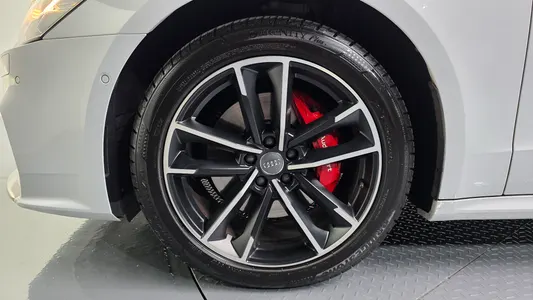 Audi A7 (4K) 45 TDI 2020 4