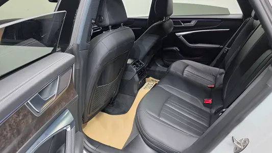 Audi A7 (4K) 45 TDI 2020 11