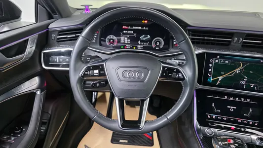Audi A7 (4K) 45 TDI 2020 12