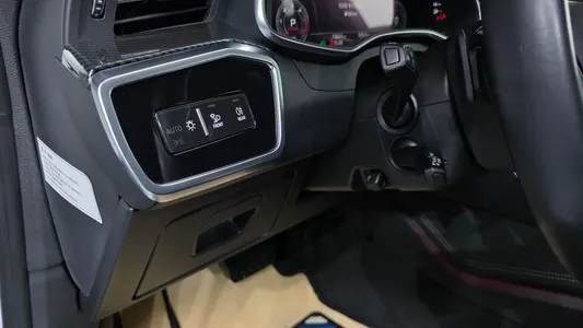 Audi A7 (4K) 45 TDI 2020 17