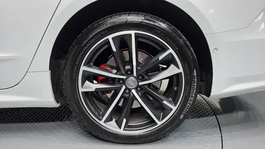 Audi A7 (4K) 45 TDI 2020 21