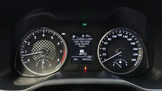 Hyundai AD 1.6 2019 8