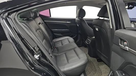Hyundai AD 1.6 2019 12