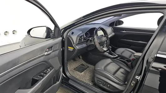 Hyundai AD 1.6 2019 10