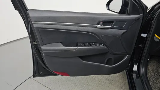 Hyundai AD 1.6 2019 25