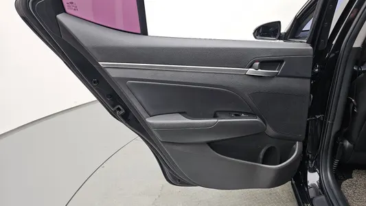 Hyundai AD 1.6 2019 26