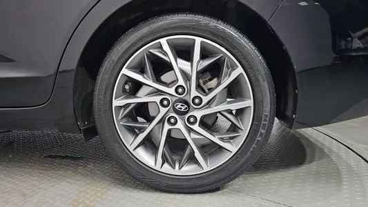 Hyundai AD 1.6 2019 22