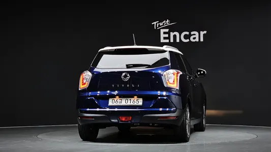 KG Mobility Tivoli LX 2WD 2016 4