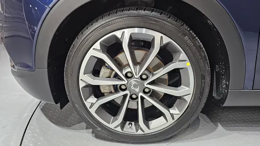 KG Mobility Tivoli LX 2WD 2016 5