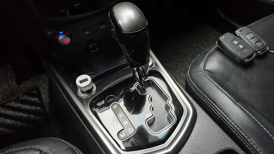 KG Mobility Tivoli LX 2WD 2016 9