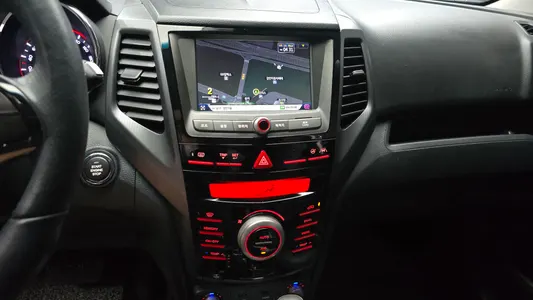 KG Mobility Tivoli LX 2WD 2016 14