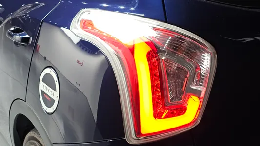 KG Mobility Tivoli LX 2WD 2016 23