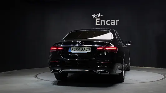 Mercedes-Benz E-Class W213 E250 AMG Line 2023 4