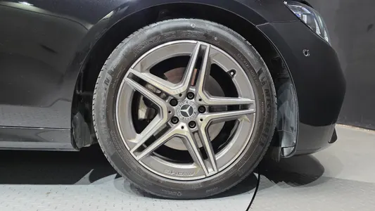 Mercedes-Benz E-Class W213 E250 AMG Line 2023 21