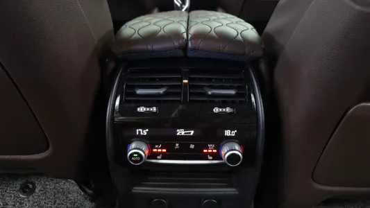 BMW 5 Series (G30) 530i M 2018 19