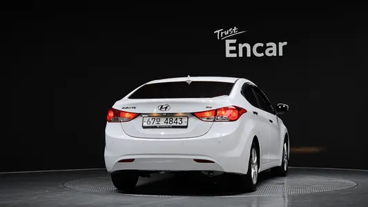 Hyundai MD M16 GDI 2013 4