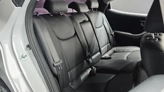 Hyundai MD M16 GDI 2013 16