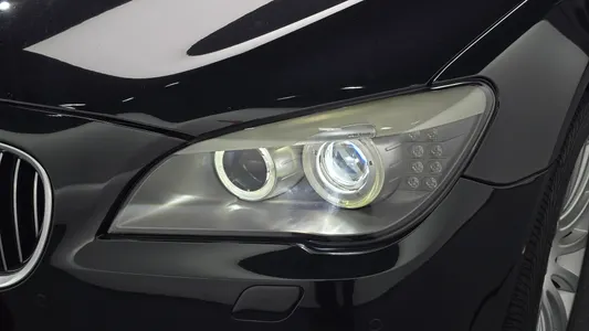 BMW 7 Series (F01) 740Li 2012 22