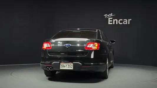 Ford 토러스 3.5 Limited 2010 4
