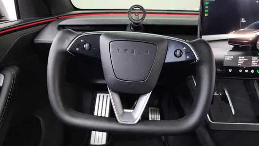 Tesla Y L AWD 2026 12