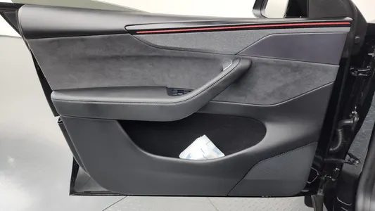 Tesla Y L AWD 2026 24