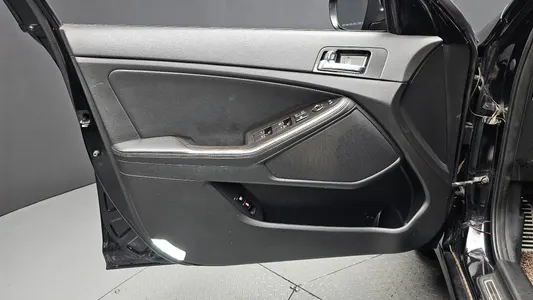 Kia K5 LPI 2012 24