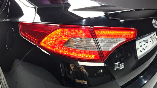 Kia K5 LPI 2012 23