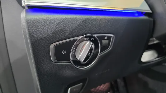Mercedes-Benz E-Class W213 E250 2021 19