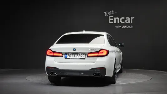 BMW 5 Series (G30) 523d M 2023 4